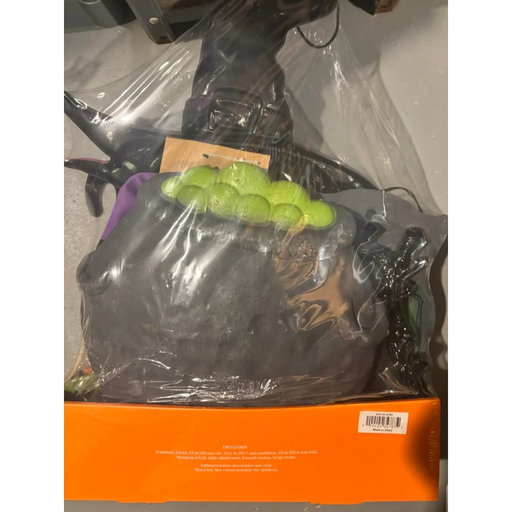Hyde and Eek! Boutique Halloween yard Witch Scene Kit One Size Black Purple